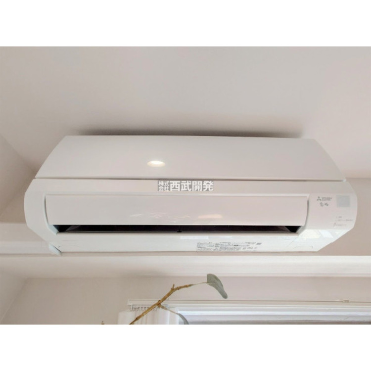 設備 リビングエアコン付