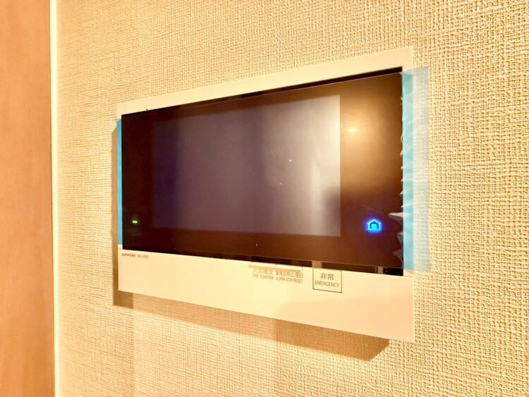その他 誰が来てもわかる様にモニター付きインターホンを設置。