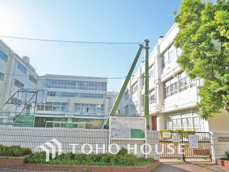 周辺 横浜市立日吉台西中学校　距離1000ｍ