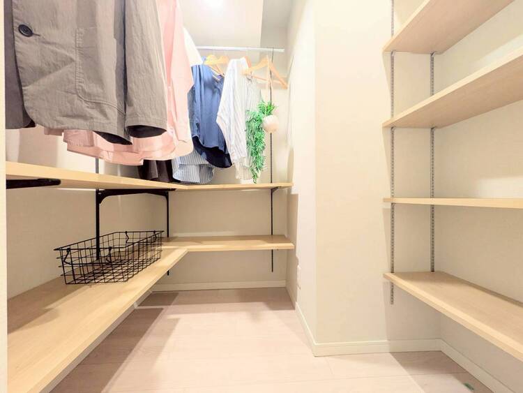 その他 収納スペースが付いていて、お部屋を広く使っていただけます。