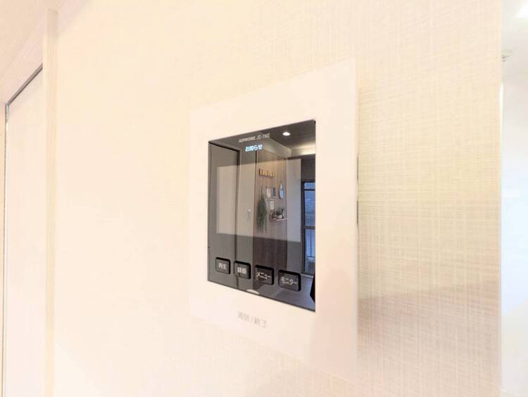 その他 誰が来てもわかる様にモニター付きインターホンを設置。