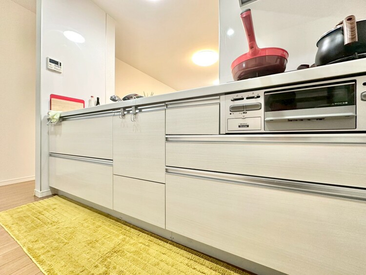 その他 開放感のあるキッチンスペース。調理をしながら、会話も弾みそうですね。
