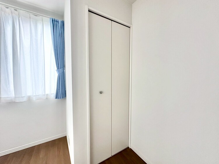 その他 収納スペースが付いていて、お部屋を広く使っていただけます。