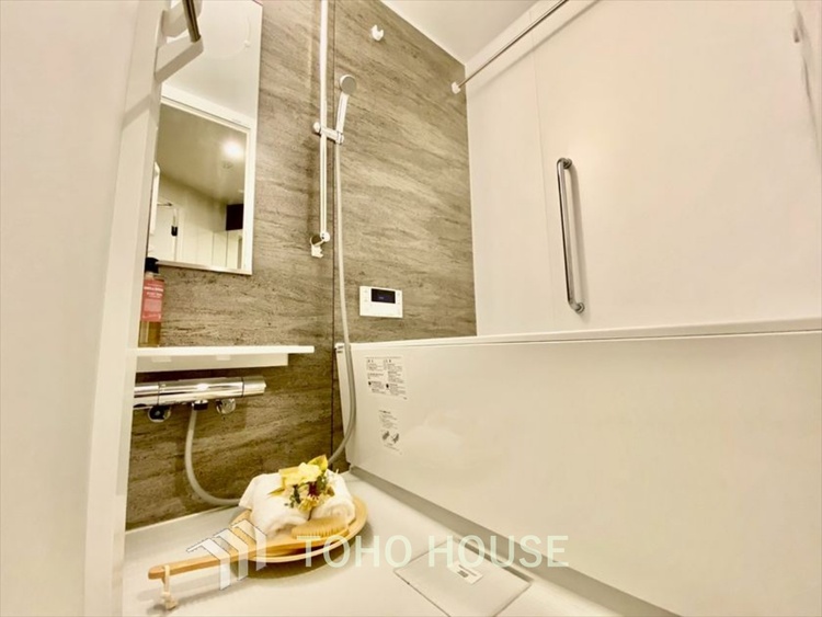 風呂 【BATHROOM】◆プライベートな空間◆simpleだからrelaxできるんです。こころもからだもキレイさっぱり。