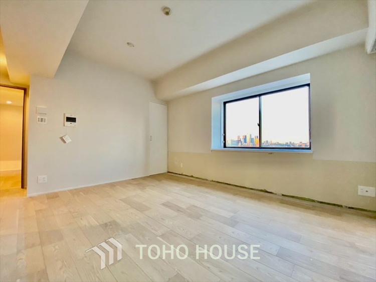 内装 【LIVING】◆扉を◆開くとこの景色。家族の”おかえり”の声が聞こえてきそう。