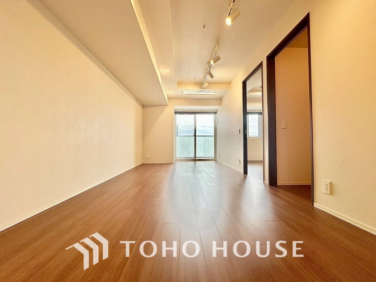 内装 現在改装中◆住む喜び、楽しさ、感動◆を君と共有したい。いつまでもずっと家族を見渡せるこの広い空間で。