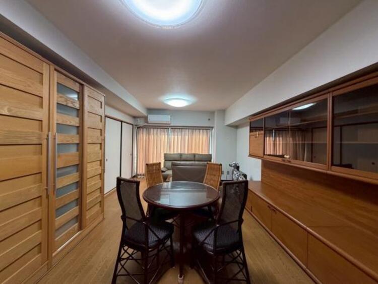 居間 【2025年11月撮影】