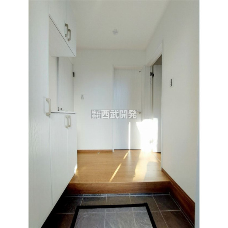 玄関 令和7年11月24日撮影