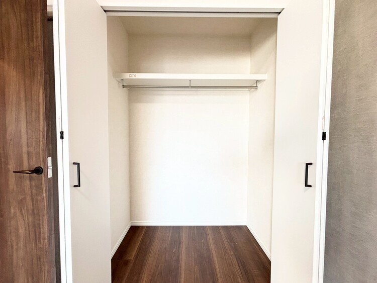 その他 収納スペースが付いていて、お部屋を広く使っていただけます。