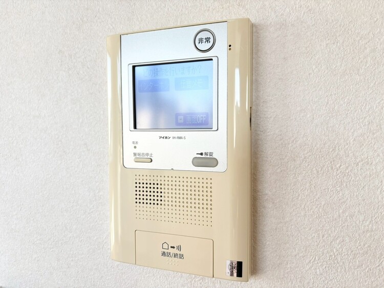 その他 誰が来てもわかる様にモニター付きインターホンを設置。