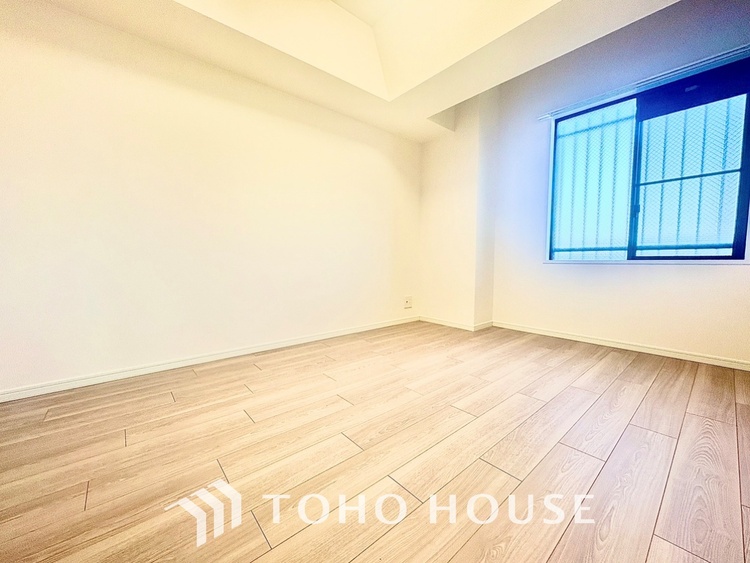 内装 ◆子供部屋◆冷涼な風、そよぐリビング。だんらんの場所はここから始まり、ここで終わる。家族の笑顔が集う素敵な場所だから、こだわり抜いた思いが詰まっているのだと思う。