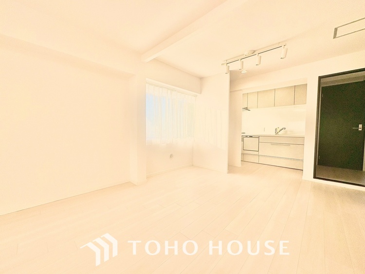 内装 ◆隠された美しさ◆流麗な音楽が流れているような繊細でいながら整然かつ堅牢なこの空間。この空間は確かに美しい。しかし、そこには美しさ以上のものが隠されている。