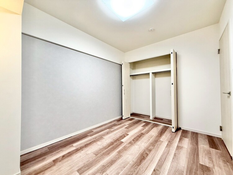 その他 清かで艶やかな時間をもたらしてくれる室内です。