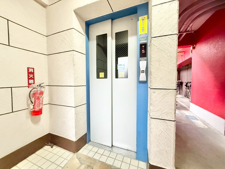 その他 エレベーター完備のため荷物が多くなっても安心。