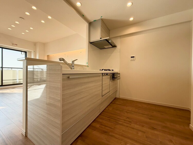 その他 開放感のあるキッチンスペース。調理をしながら、会話も弾みそうですね。