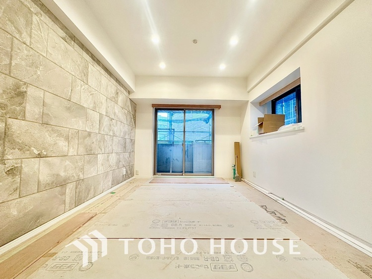 内装 【LIVING】◆眩い◆光が燦々と入り、家族の笑顔を照らす。「いつまでも続いて」と願う夢のような毎日がここにある。