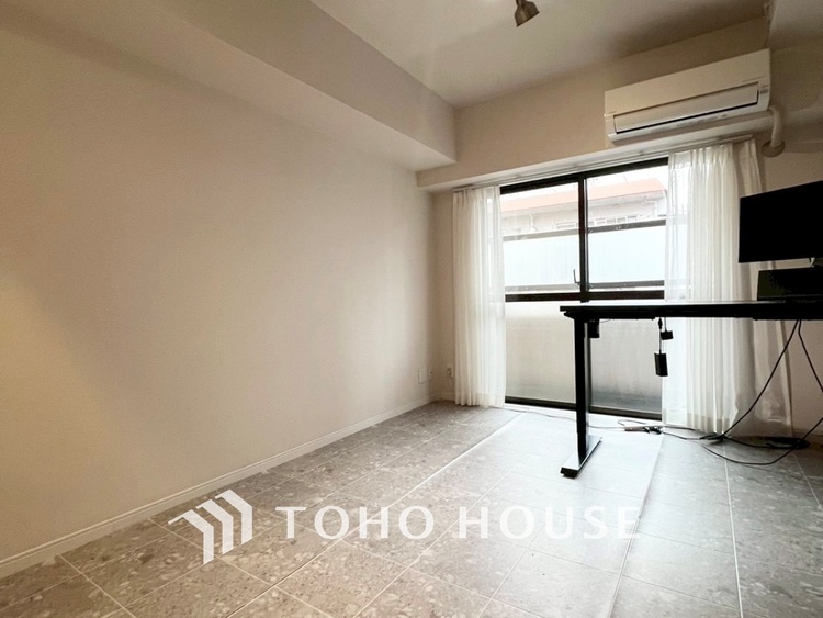 内装 【LIVING】◆眩い◆光が燦々と入り、家族の笑顔を照らす。「いつまでも続いて」と願う夢のような毎日がここにある。