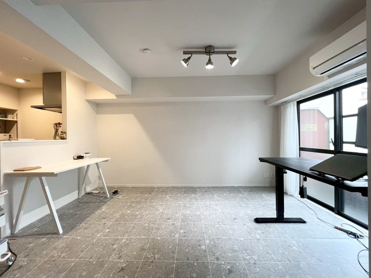 内装 【LIVING】◆扉を◆開くとこの景色。家族の”おかえり”の声が聞こえてきそう。