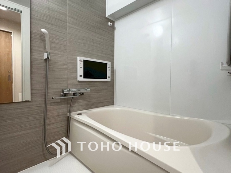 風呂 【BATHROOM】◆プライベートな空間◆simpleだからrelaxできるんです。こころもからだもキレイさっぱり。