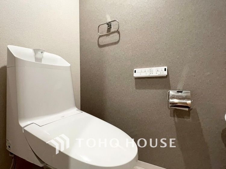 トイレ 【TOILET】◆快適◆な生活に不可欠。節水型の高性能トイレを新設。