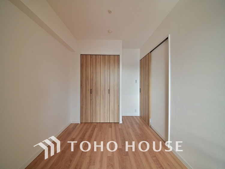 内装 シンプルですっきりとした室内は飽きのこない居心地の良い雰囲気です