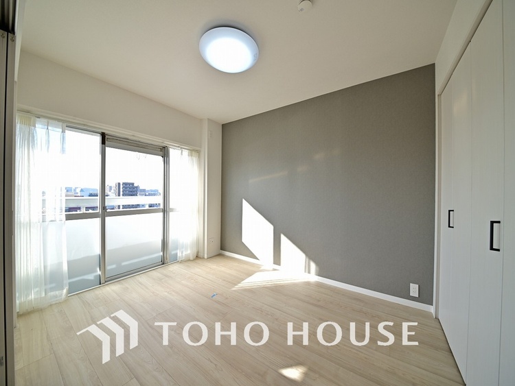 内装 1日の疲れを癒し、心地よく寛げるようゆったりとした広さをしています