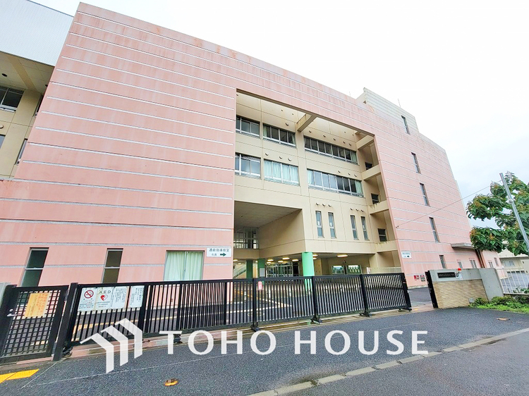 周辺 川崎市立東生田小学校　距離1100ｍ