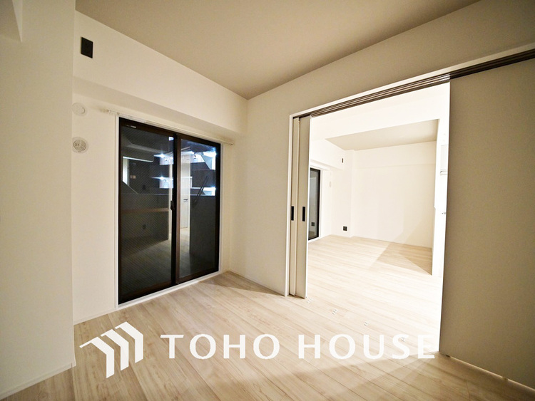 内装 1日の疲れを癒し、心地よく寛げるようゆったりとした広さをしています