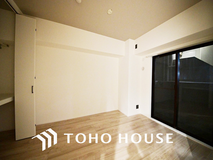 内装 シンプルですっきりとした室内は飽きのこない居心地の良い雰囲気です