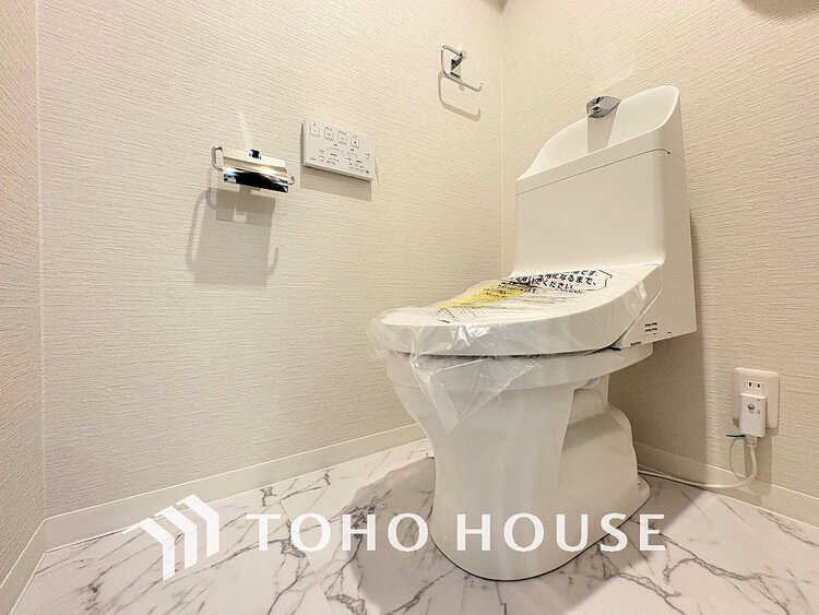 トイレ トイレには快適な温水洗浄便座付