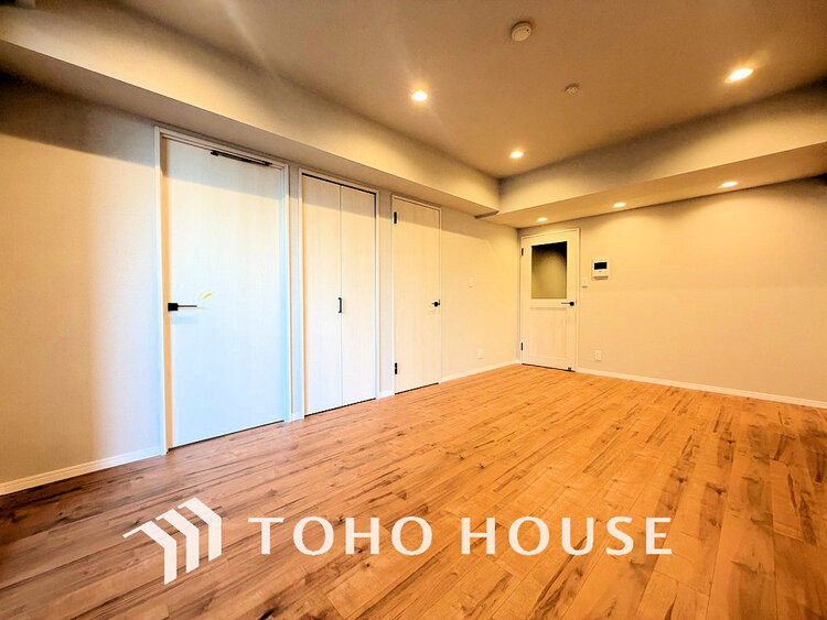 内装 上質な時間を育む暮らしのメインステージ。寛ぎとコミュニケーションを育む居心地のよい場所