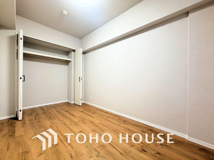 内装 シンプルですっきりとした室内は飽きのこない居心地の良い雰囲気