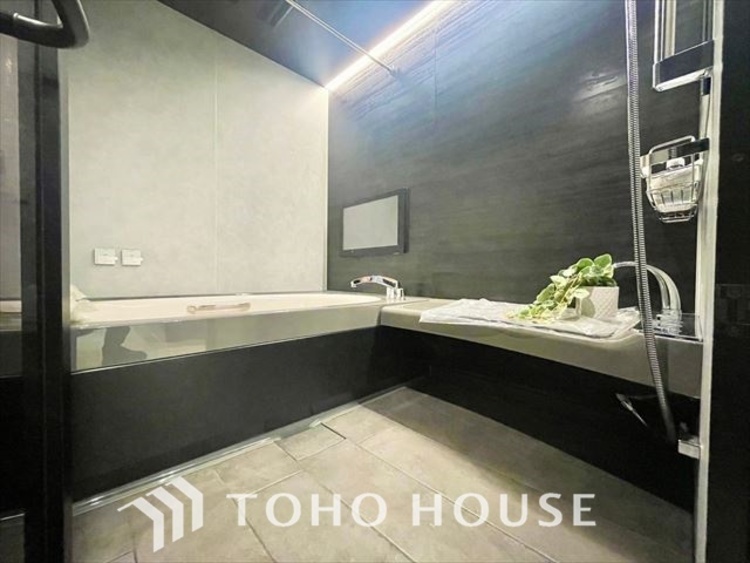 風呂 【BATHROOM】◆プライベートな空間◆simpleだからrelaxできるんです。こころもからだもキレイさっぱり。