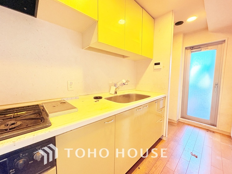 キッチン 改装工事中【KITCHEN】◆ワクワク◆開放的で機能性も高いシステムキッチン。お子様は毎日のご飯にワクワク！