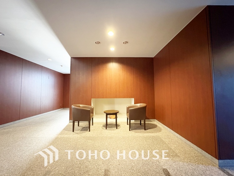 エントランス ここに集まる家族の会話と笑顔が絶え間なく続く幸せな空間。