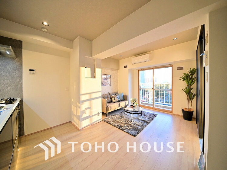 内装 家族みんなが爽やかに過ごせるように、光をたっぷり取り込んだLDK