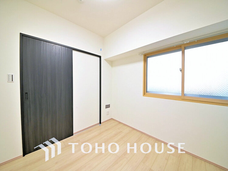 内装 シンプルですっきりとした室内は飽きのこない居心地の良い雰囲気