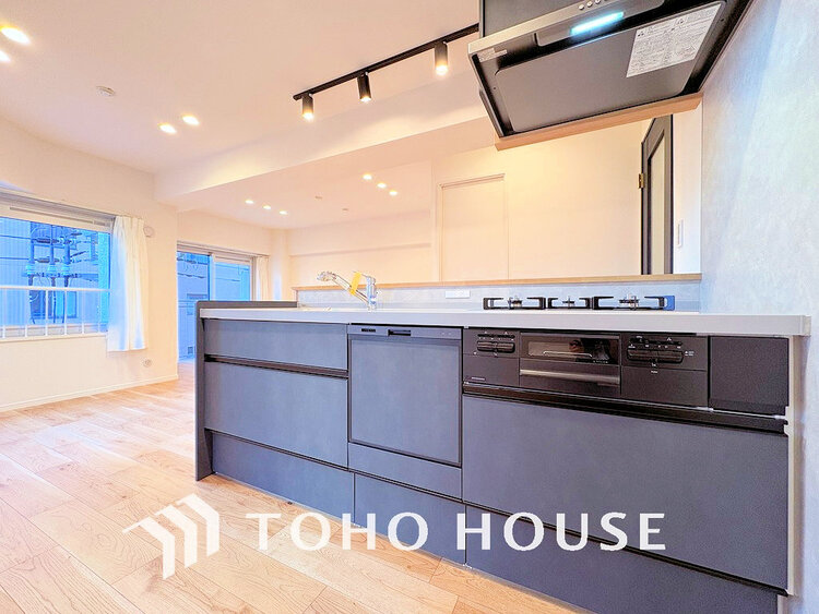 キッチン シンプルな部屋の雰囲気に溶け合うナチュラルキッチン