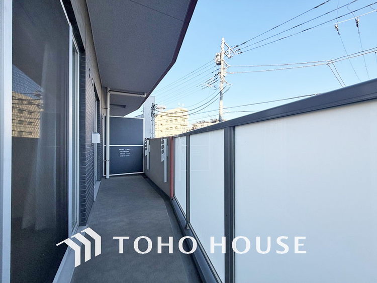 バルコニー 陽当たり良好なバルコニー