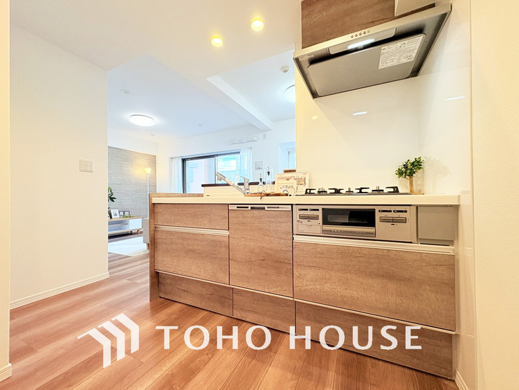 キッチン シンプルな部屋の雰囲気に溶け合うナチュラルキッチン