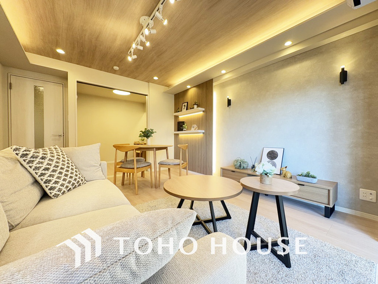 内装 ゆったりとくつろげる上質なリビングダイニング