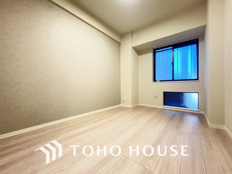 内装 採光もある洋室は、くつろぎのひと時を過ごすのにぴったり