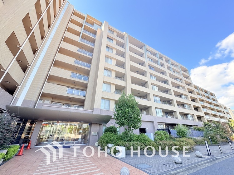 外観 〜大切なペットとの生活〜充実設備のフルリノベーション3LDK〜ワイドスパンで陽当り良好〜