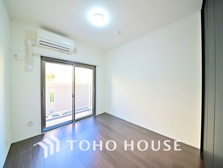 内装 1日の疲れを癒し、心地よく寛げるようゆったりとした広さをしています