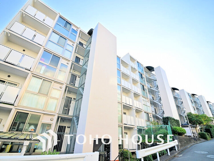 外観 〜大切なペットと暮らせるリノベーション住戸〜南向き・2面バルコニーにつき通風・陽当たり良好〜