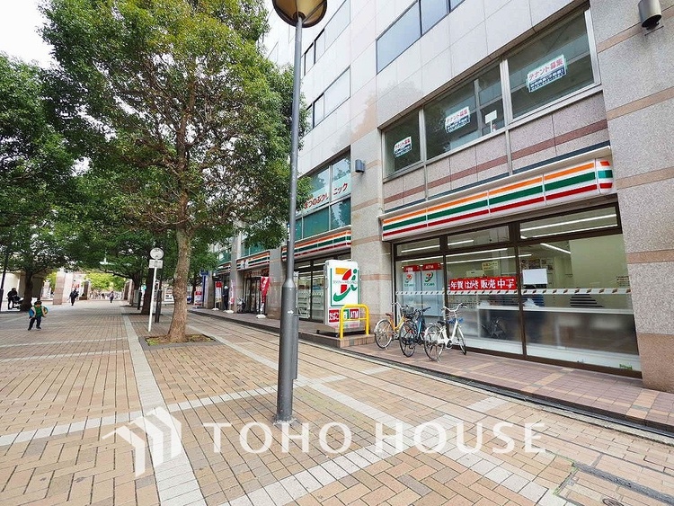 周辺 セブンイレブン 横浜仲町台駅前店　距離950ｍ