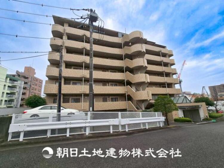 外観 【外観写真】デザインされた空間と充実した建物と共に大切な家族の思い出を刻んでいきます。