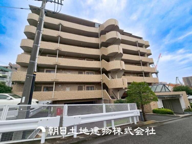 外観 【外観写真】温かい太陽を感じる事ができるのは、目の前に遮るものが無いから。彼方に広がる風景が絵画のように広がります。