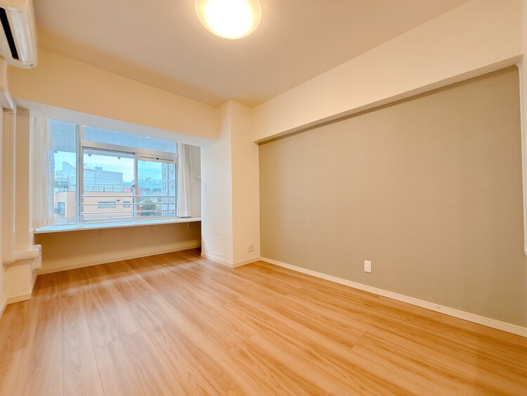 居間 飾り過ぎないシンプルな内装と偏り過ぎないデザインで統一しました。