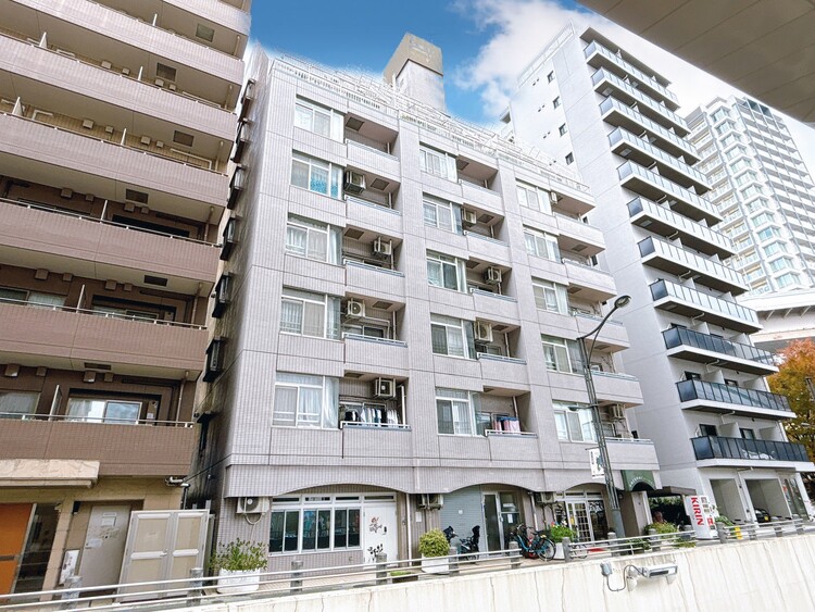 外観 資料には掲載していない情報が、現地にはたくさんあります。是非一度、現地をご確認ください。